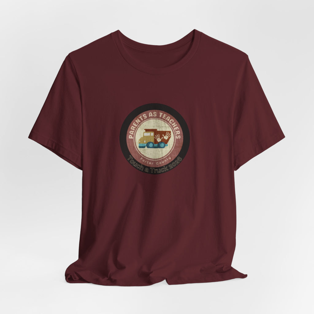 Vintage Camper Tee – “Roam Free” Retro RV Adventure T-Shirt