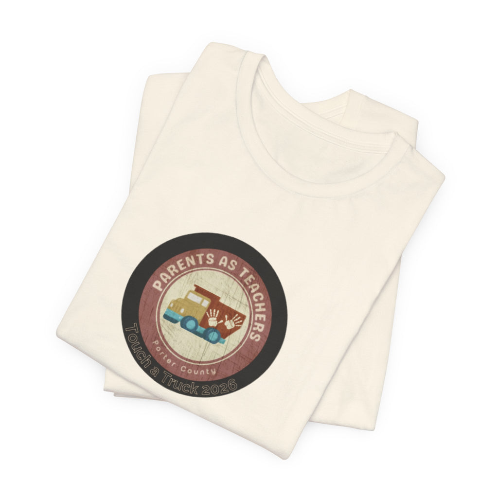 Vintage Camper Tee – “Roam Free” Retro RV Adventure T-Shirt